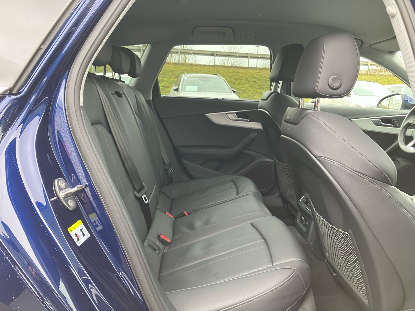 Audi A4 - Bild 15