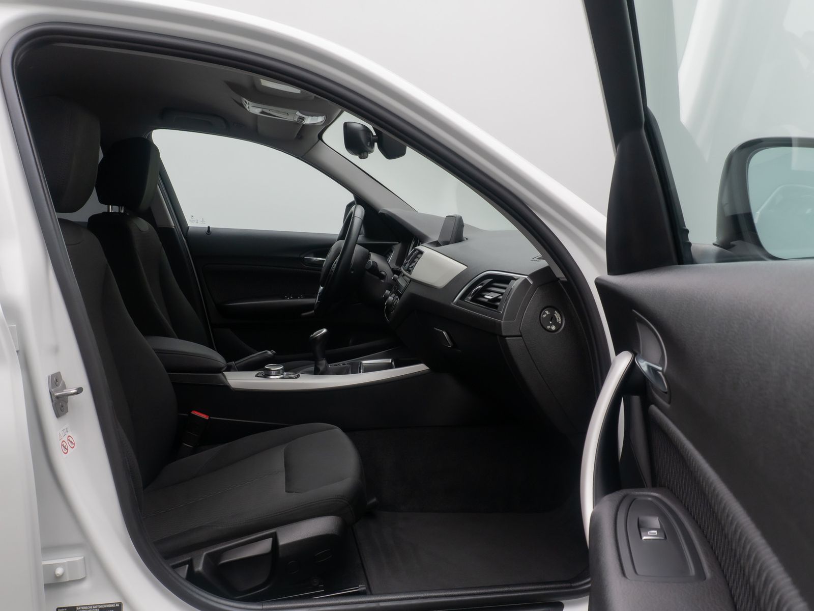 Fahrzeugabbildung BMW 118i FernlichtAs Komfort Ad.LED Tempomat KlimaAT