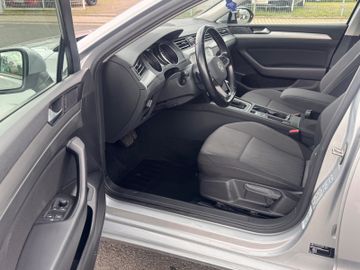 Volkswagen Passat Variant - 10