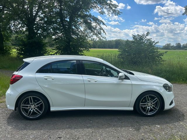 MERCEDES-BENZ A 220