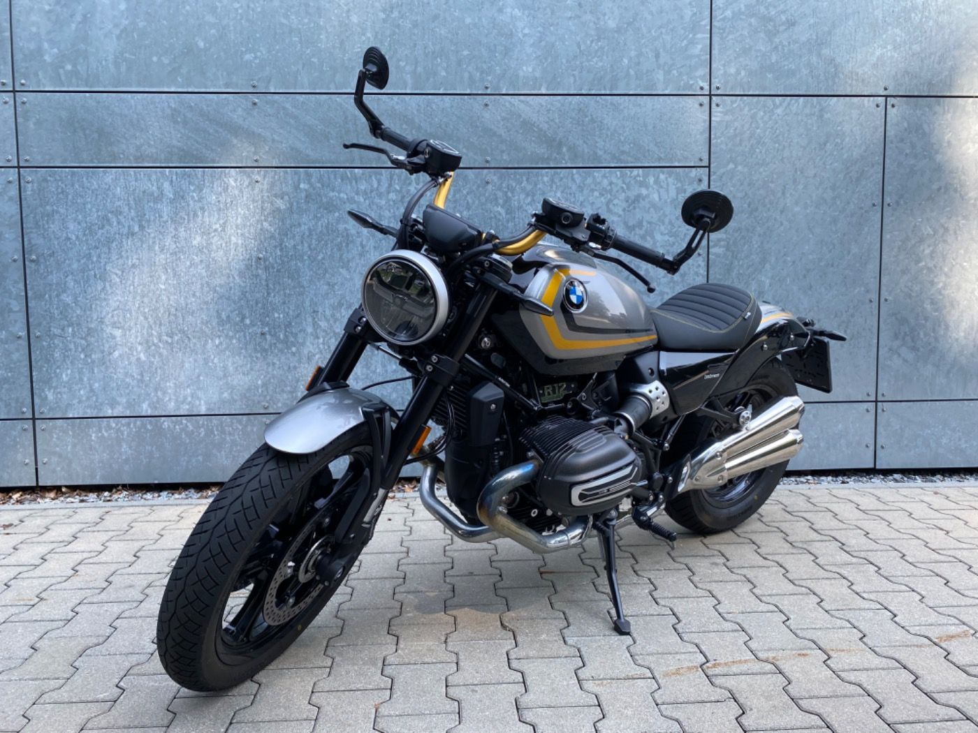 Fahrzeugabbildung BMW R 12 Option 719