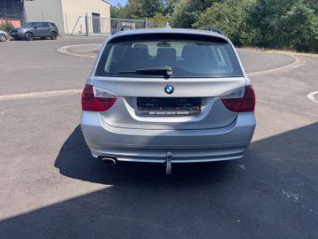 BMW 320 - 3