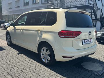 Volkswagen Touran - 6