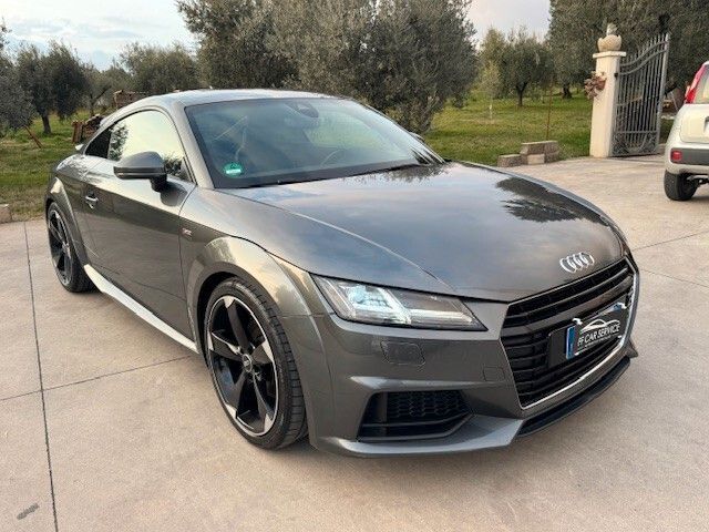 Audi TT Coupé 2.0 TFSI S line