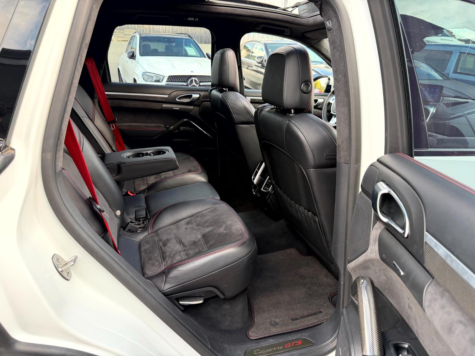 Porsche Cayenne GTS **APPROVED 9/2027** Pano_Luft_StandH