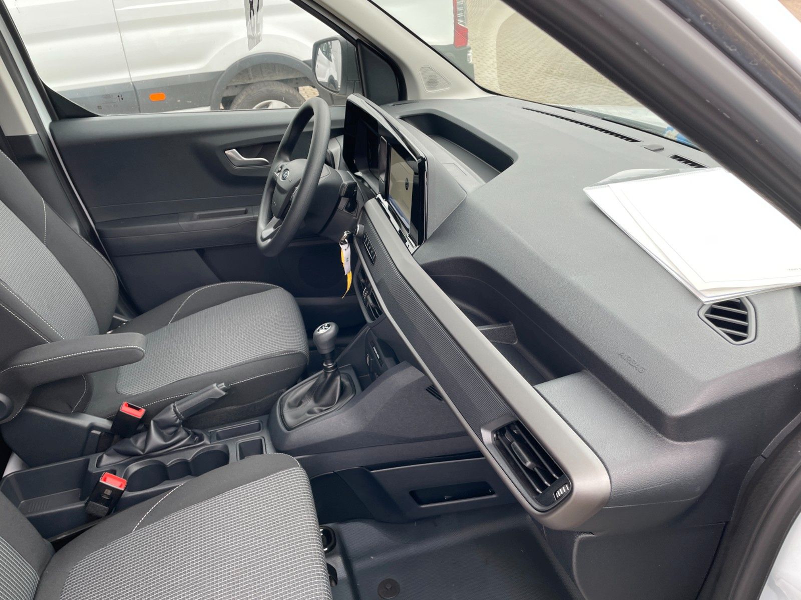 Fahrzeugabbildung Ford Transit Courier Trend Tageszulassung