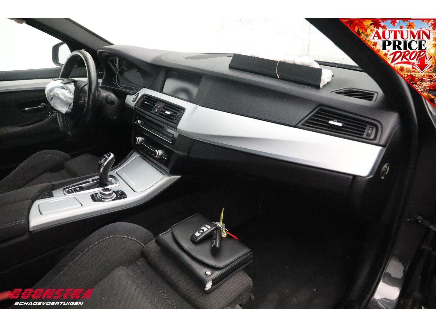 BMW 520 2013 — photo 22