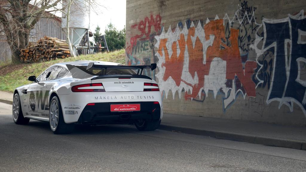 Aston Martin V8 Vantage