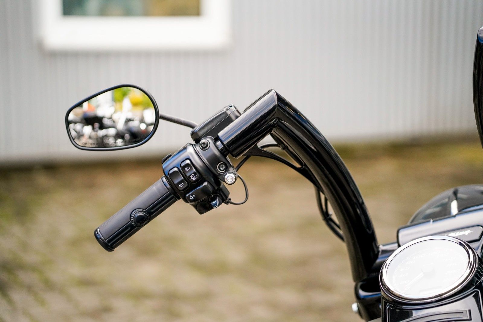 Fahrzeugabbildung Harley-Davidson FLHRXS ROAD KING SPECIAL 107 CUI - JEKILL&HYDE -