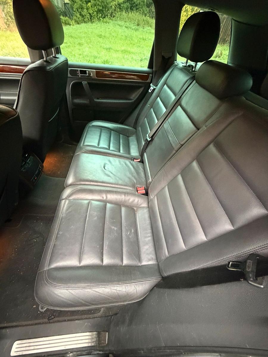 Volkswagen Touareg 2005 — photo 10
