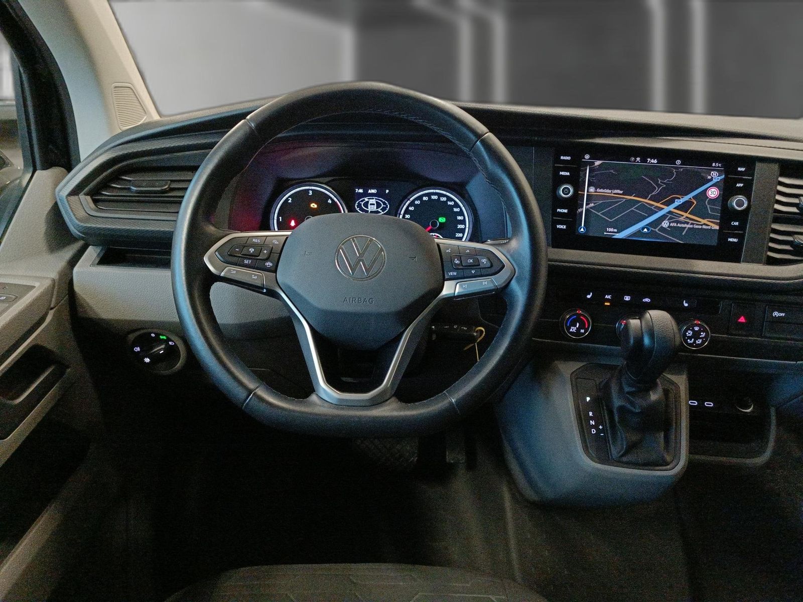 Volkswagen T6 Caravelle - Bild 10