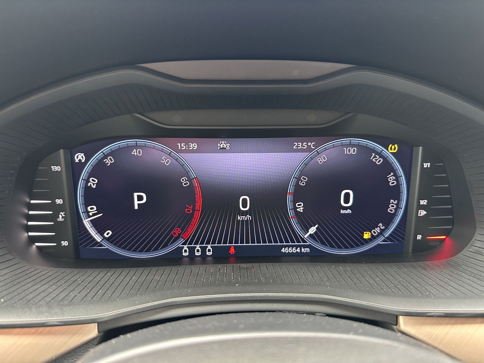 Fahrzeugabbildung SKODA Scala 1.5 TSI DSG Style LED+ACC+KAMERA+SHZ+CARPL