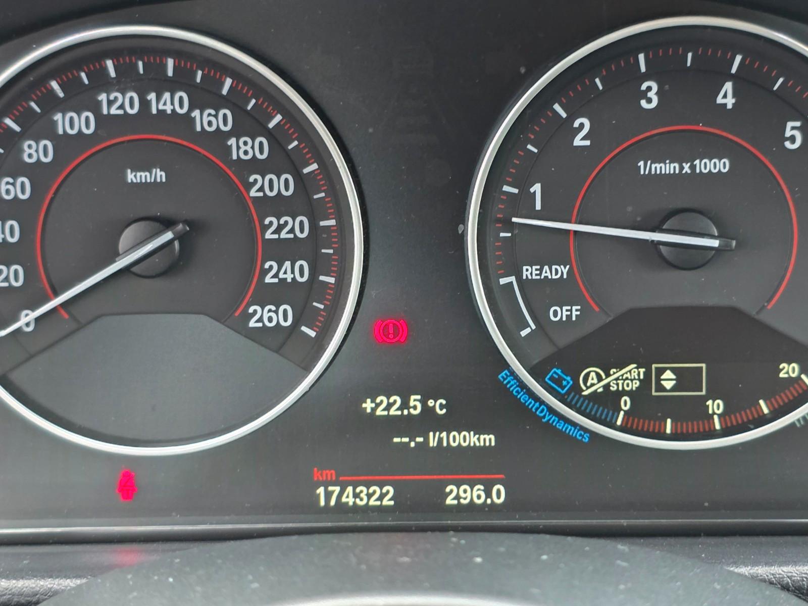 BMW 320 i M Sport*1.Hand*Scheckheft gepflegt*Ambient