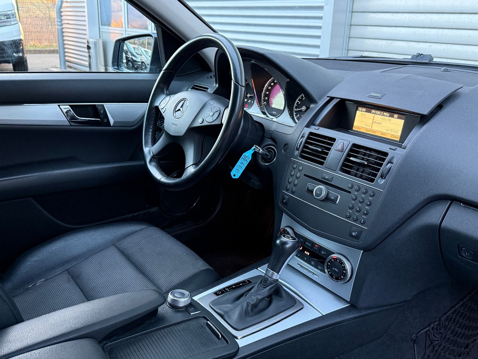 Fahrzeugabbildung Mercedes-Benz C 200 T CGI BlueEff Avantgarde Aut AHK GRA SHZ