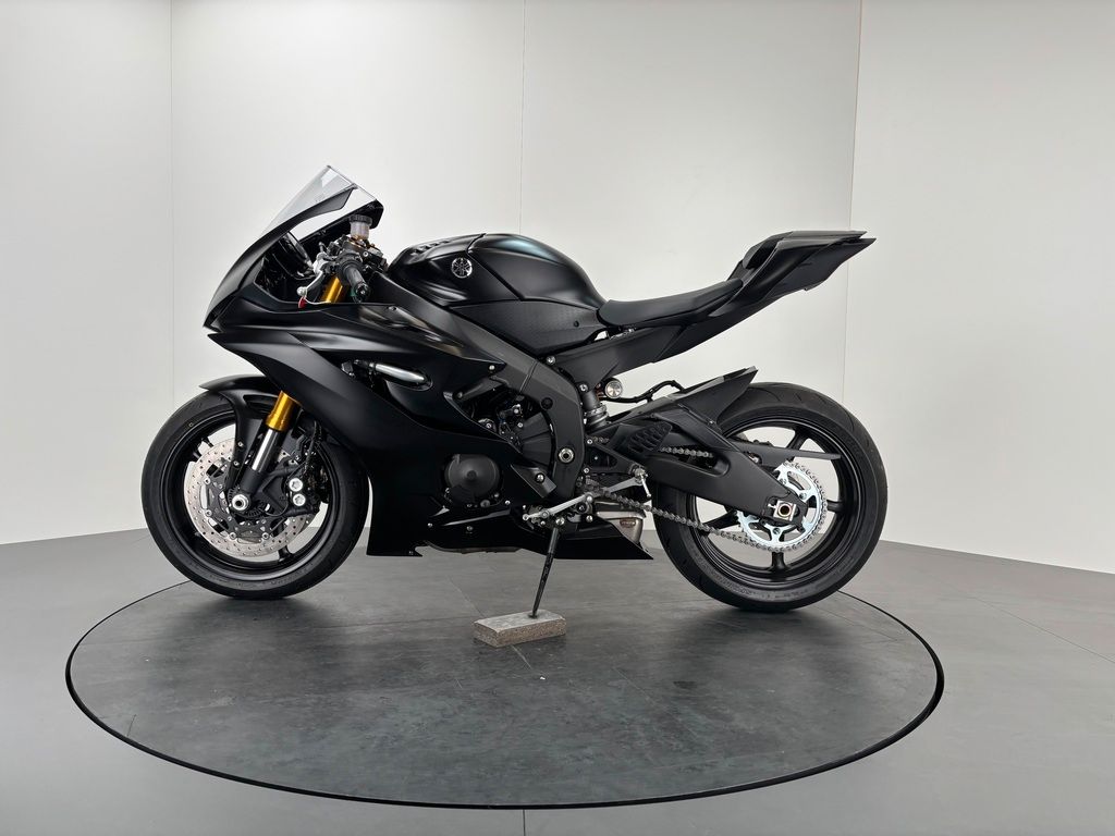 Fahrzeugabbildung Yamaha YZF R6 RACE *NEUFAHRZEUG MJ 25 *UMBAU MÖGL.