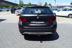 Fahrzeugabbildung BMW X1 sDrive 18i **SCHECKHEFT / TÜV-NEU / AHK**