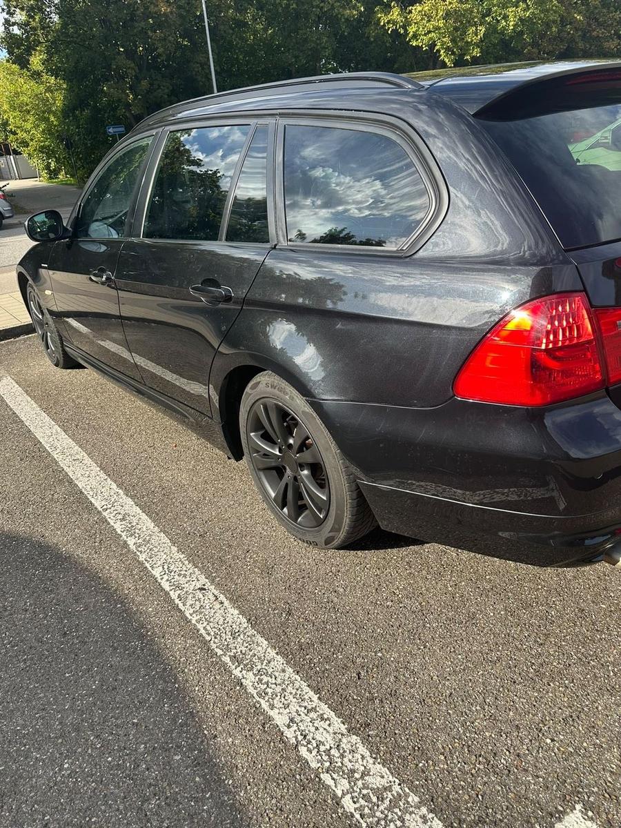 BMW 318 2012 — photo 5