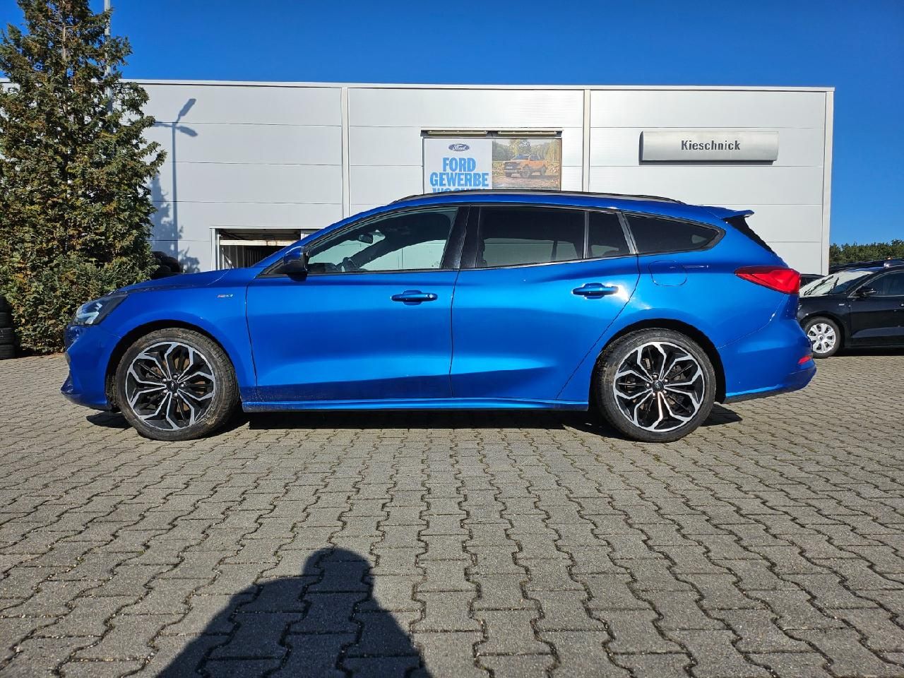 Fahrzeugabbildung Ford Focus Turnier ST-Line