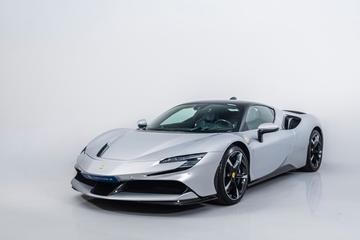 2020 Ferrari SF90 照片 1