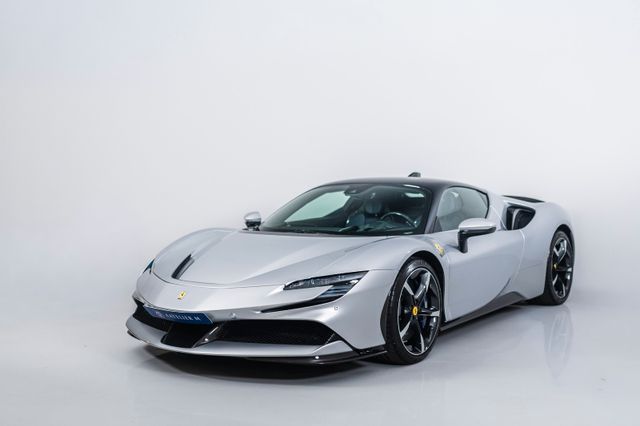 FERRARI SF90