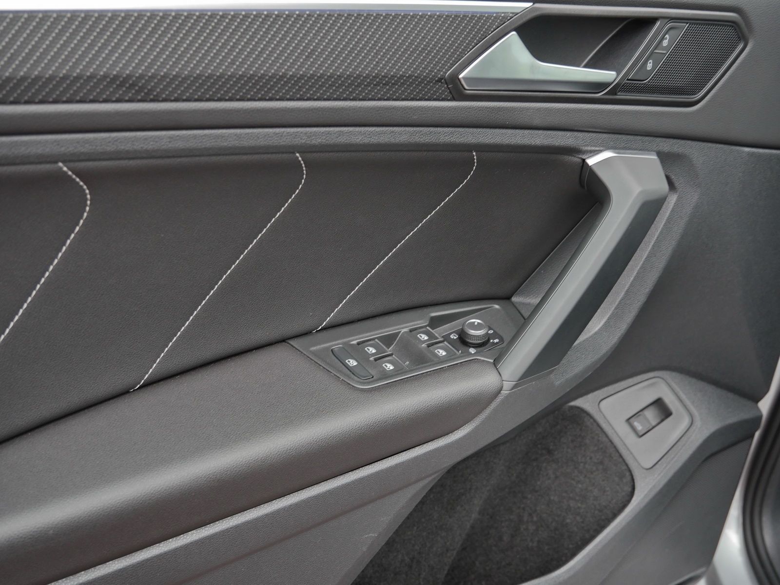 Volkswagen Tiguan - Bild 21