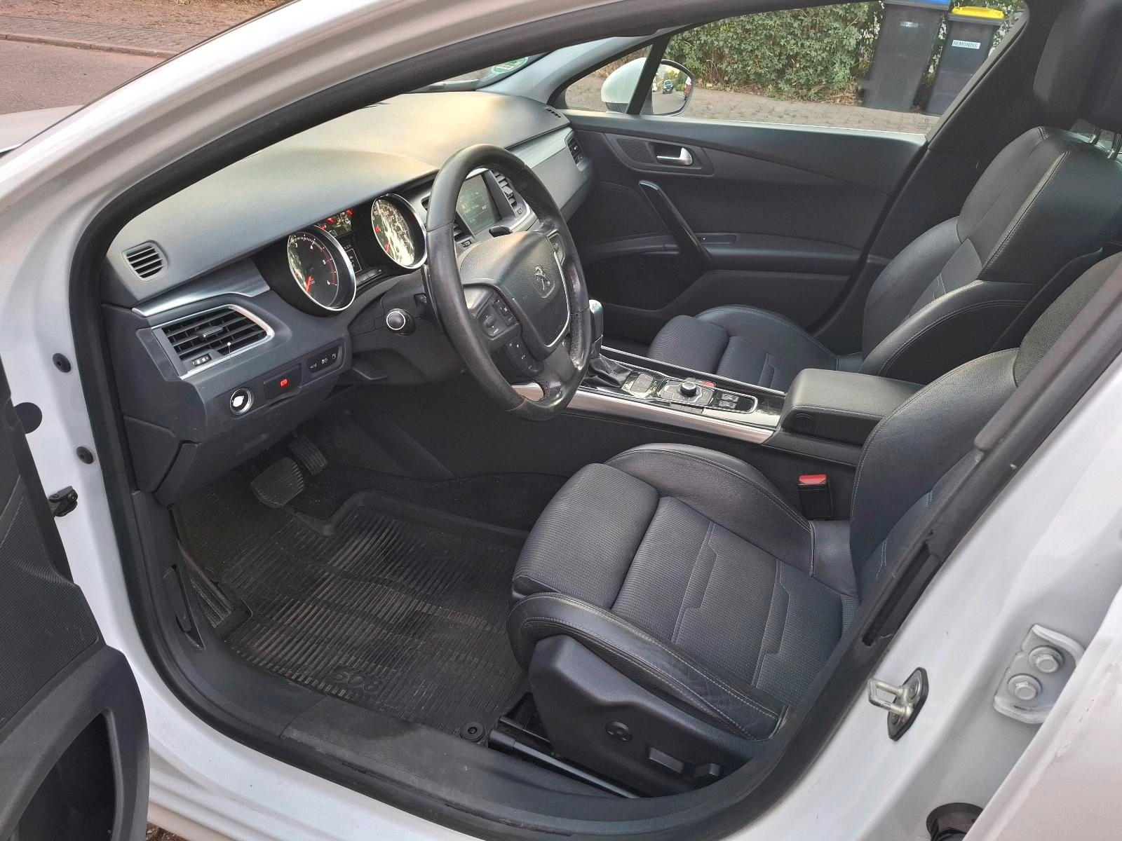 Peugeot 508 2012 — photo 7