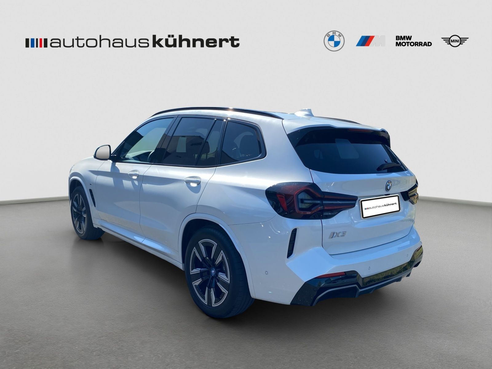 BMW iX3 M-Sport DrvAssProf PanoSD AHK RFK DAB foto 5