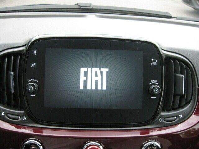 Fahrzeugabbildung Fiat 500 Dolcevita 1.0 Hybrid + Glasdach