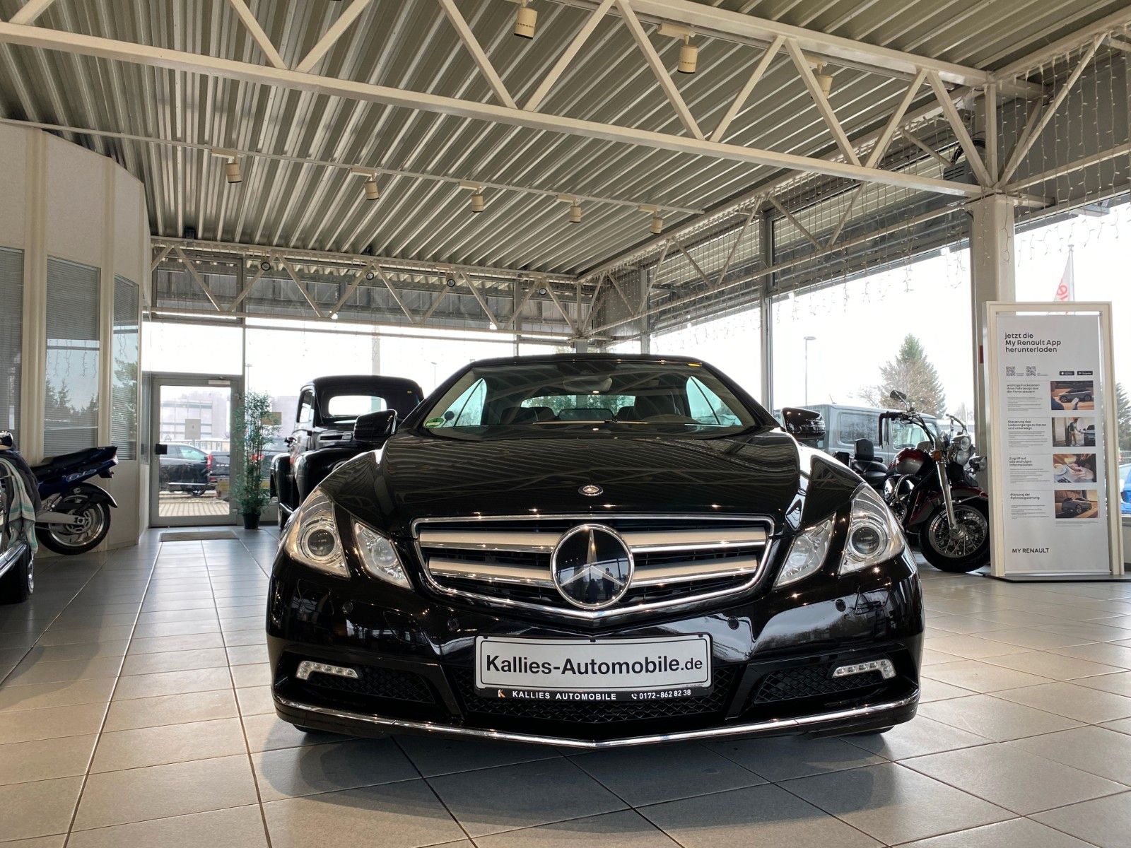 Fahrzeugabbildung Mercedes-Benz E 350 E -Klasse Cabrio E 350 CDI BlueEfficiency