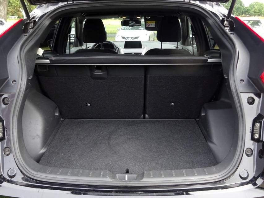 Fahrzeugabbildung Mitsubishi Eclipse Cross 1.5 T-MIVEC 4*4 Diamant Edition +