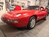 Porsche 928 S4