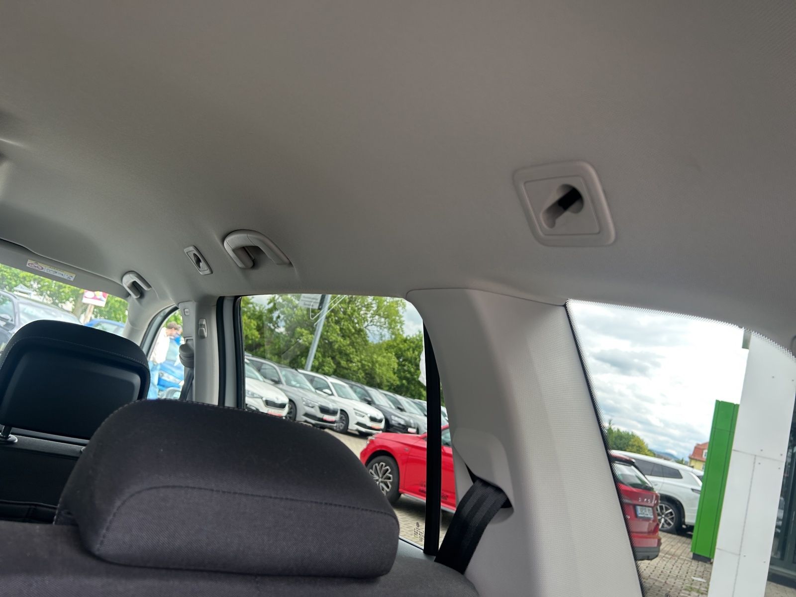 Fahrzeugabbildung Volkswagen Tiguan Allspace TDI Life DSG LED AHK CarPlay AID