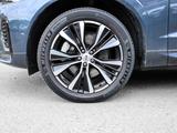Volvo XC60 Plus Dark 2WD B4 Benzin EU6d StandHZG Leder - Volvo: 60s