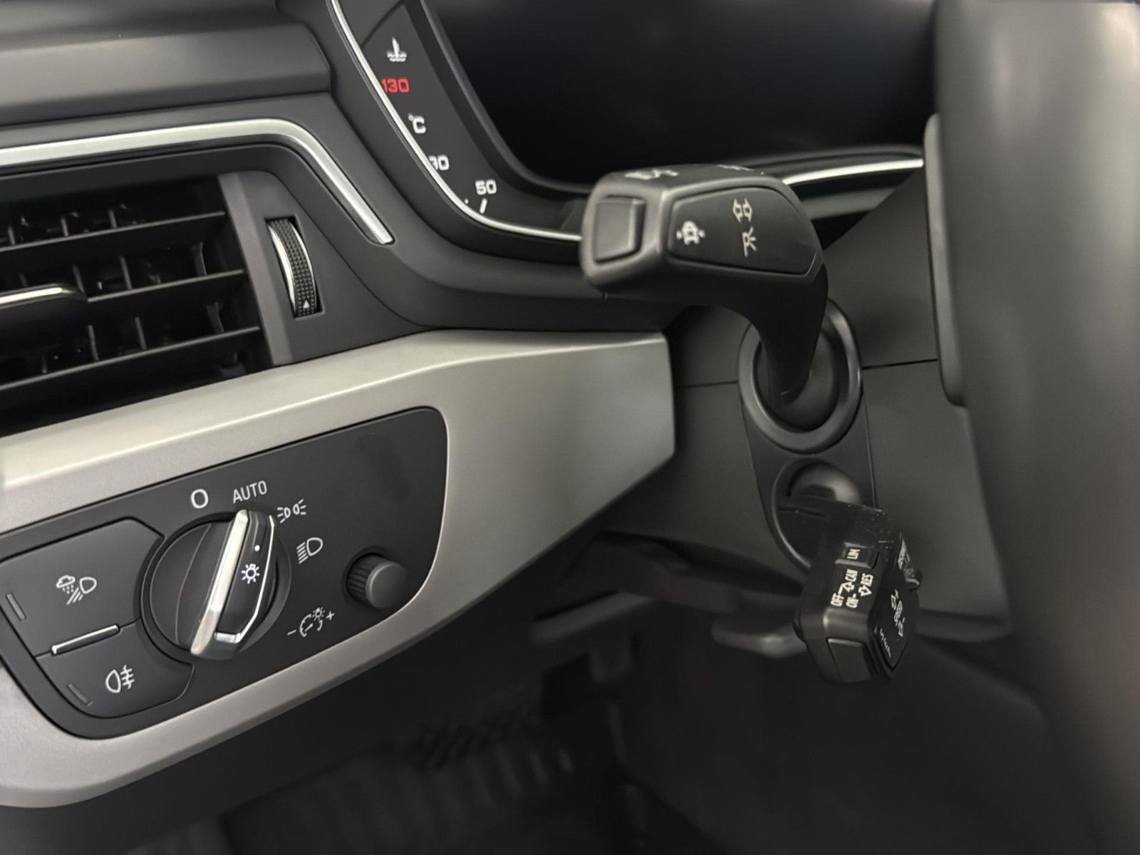 Fahrzeugabbildung Audi A4 Avant 35 TDI / AHK /