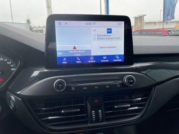 Fahrzeugabbildung Ford Focus ST-Line  LED, elek. Heckkl., Abstandstemp.