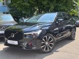 Volvo XC60 Ultimate Dark AWD*PANO*HUD*ACC*AHK*360°* - Volvo XC60: Ultimate Dark