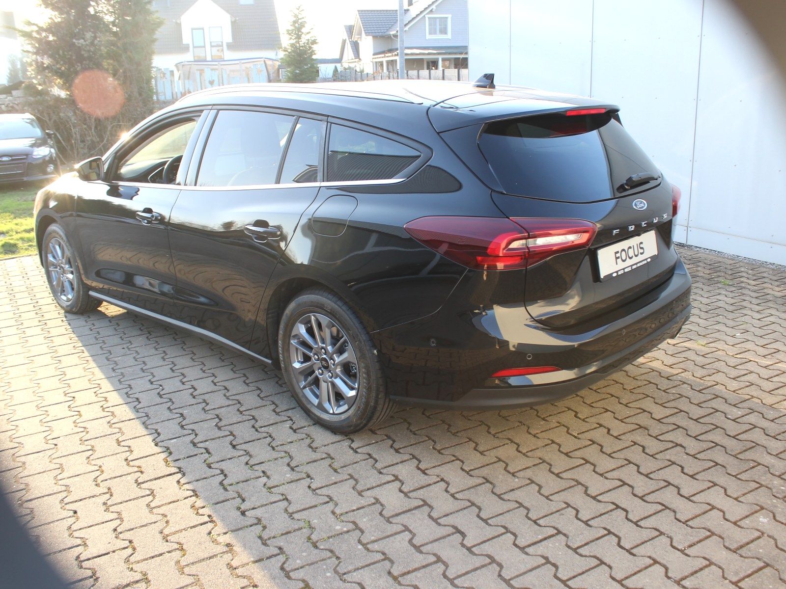 Fahrzeugabbildung Ford Focus Titanium 1,0 EcoBoost MildHybrid