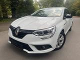 Renault Megane IV Lim. 5-trg. Limited Navi - Renault Megane mit Diesel-Antrieb