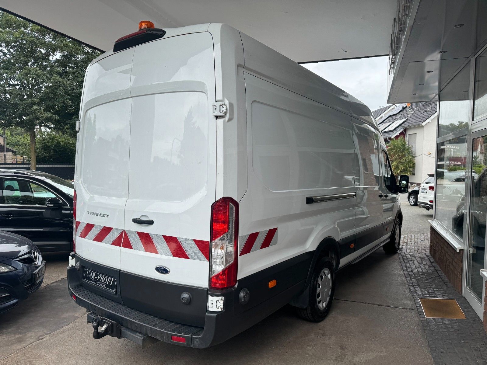 Fahrzeugabbildung Ford Transit Kasten 350 L4 H3 Navi/AHK/Klima/1.Hd