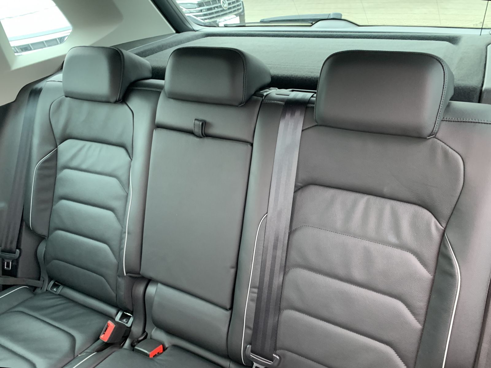 Fahrzeugabbildung Volkswagen Tiguan 2.0 TDI*Highline*4Motion*Leder*AHK*HeadUp