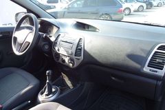 Fahrzeugabbildung Hyundai i20 Classic (PB)  **TÜV-11.2023 / M+S-BEREIFT**