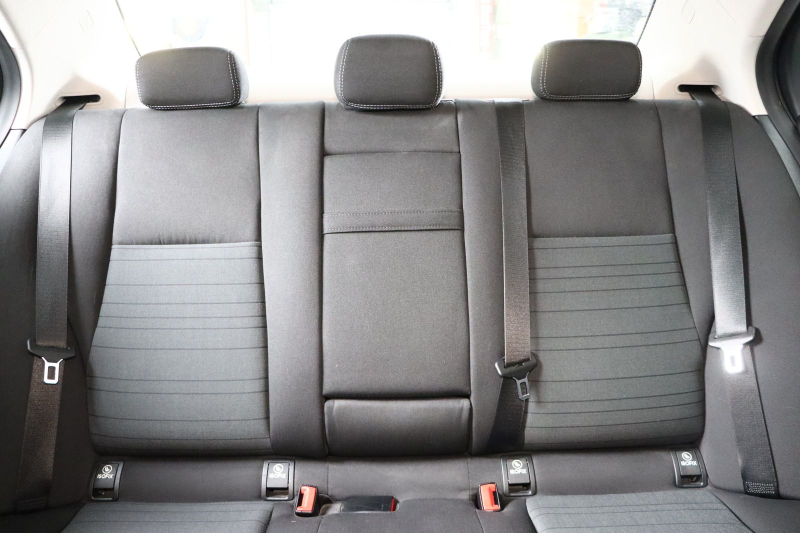 Fahrzeugabbildung Mercedes-Benz C 180 d * LED * SHZ