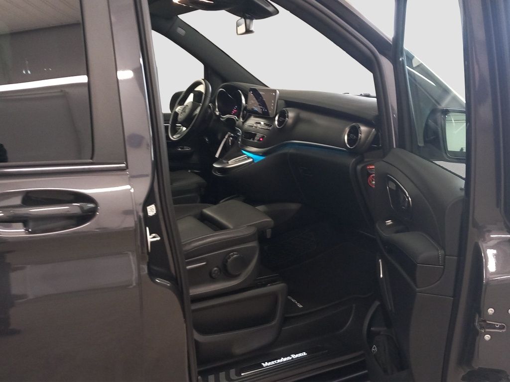 Fahrzeugabbildung Mercedes-Benz V 300 d 4MATIC AVANTGARDE EDITION Lang AHK*Leder