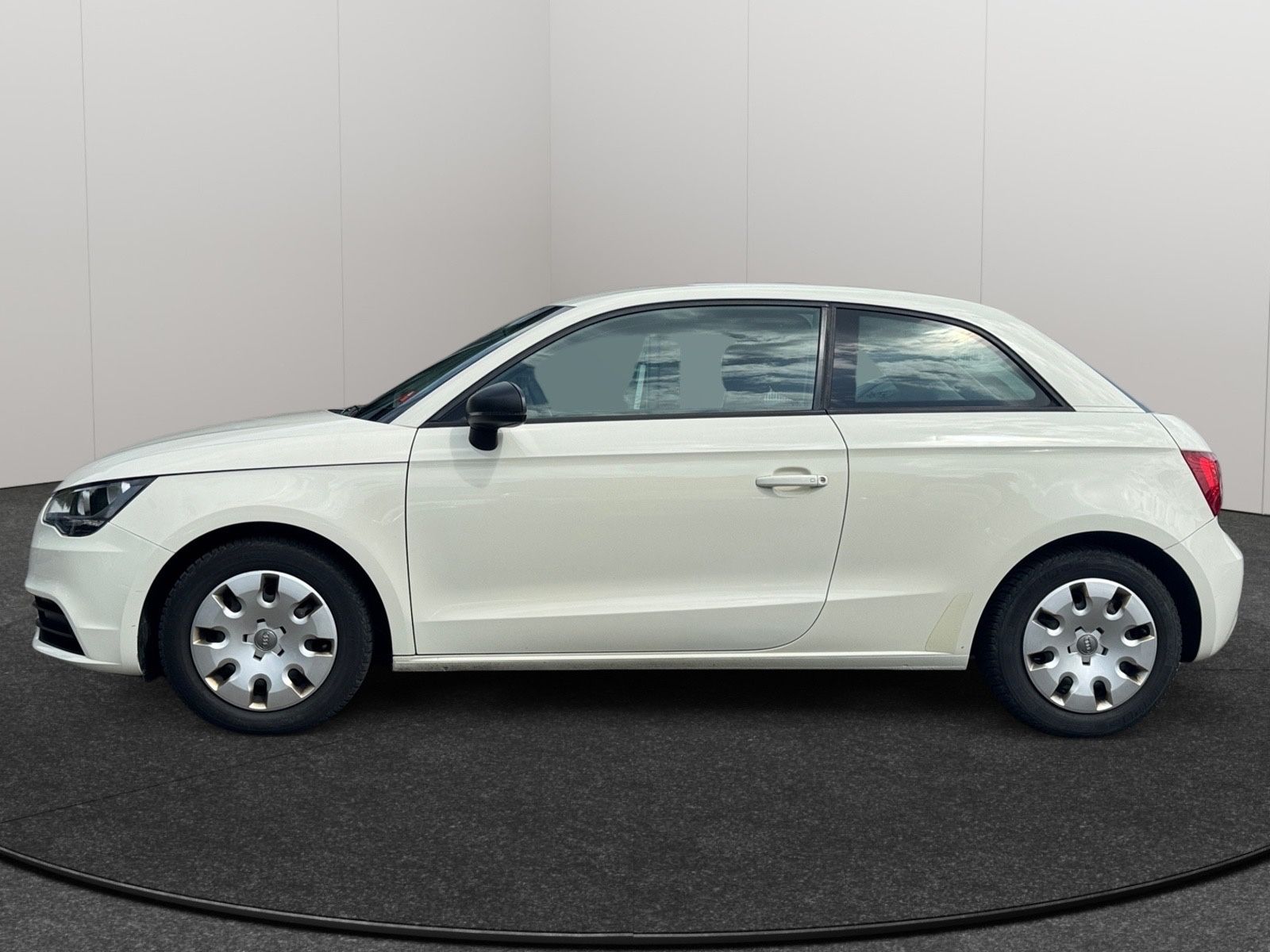 Fahrzeugabbildung Audi A1 attraction*SZH*Klima*PDC*8Fach*Garantie