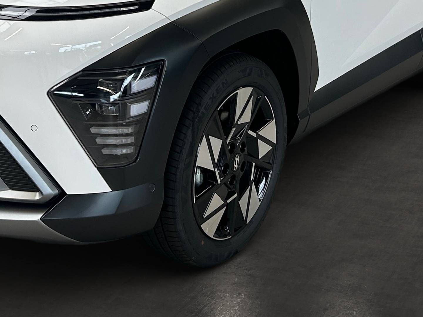 Fahrzeugabbildung Hyundai KONA 1.6 T-GDI (150 PS) Prime Teilleder, Navi, L