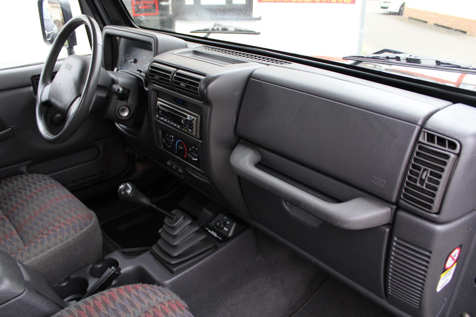 Jeep Wrangler 4.0 Sport | 169 ch | BVM | GPL | Hard-top | Différentiel autobloquant | 8 pneus | CT neuf