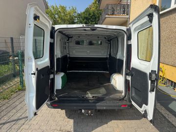 Opel Vivaro - 6