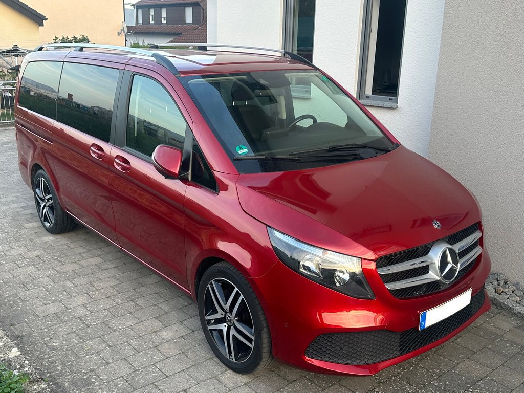 Image of Mercedes-Benz V 220