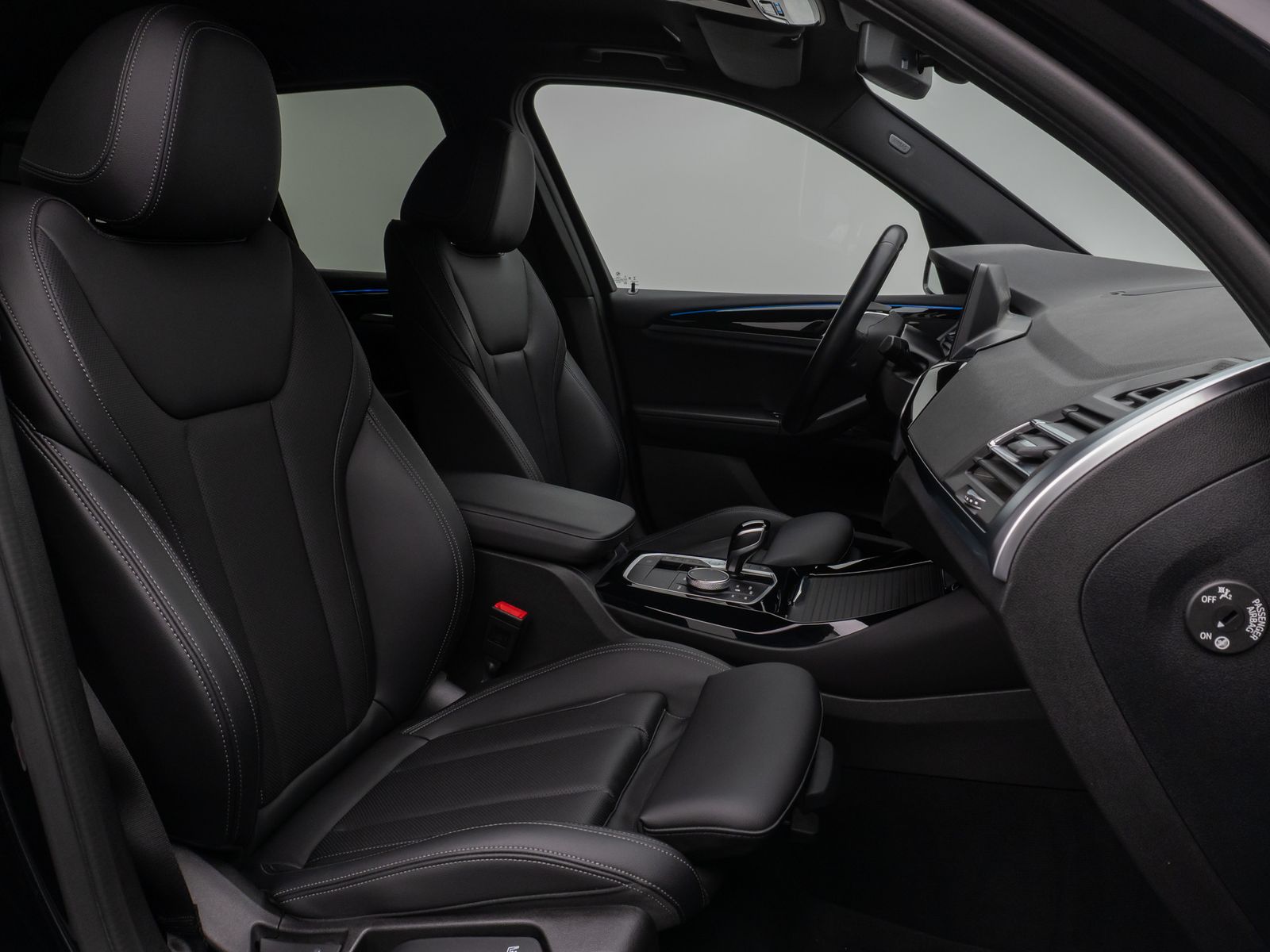 Fahrzeugabbildung BMW X3 xD30e Laser Kamera HUD DAB AHK Komfort 19Zoll