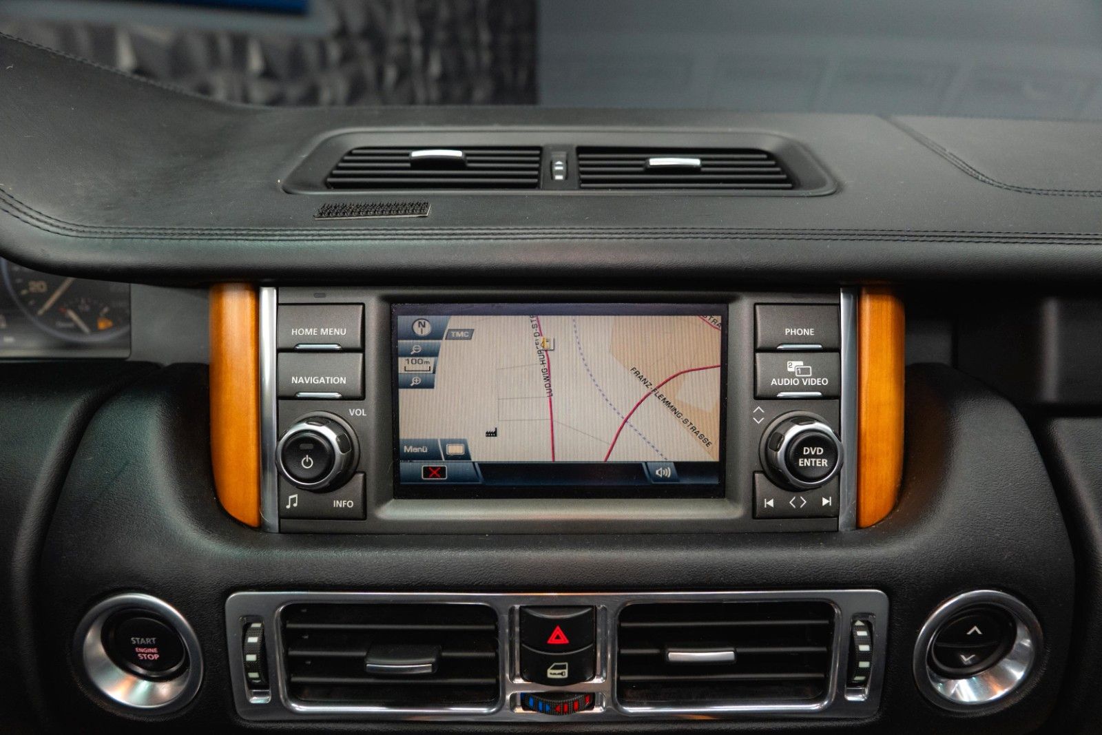Fahrzeugabbildung Land Rover Range Rover V8 4.4 TD Vogue | Turbo + TÜV NEU
